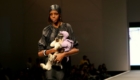 modelos-caninos-invadem-a-pet-fashion-week_13