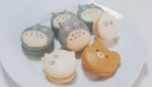 Macarons com formas de personagens japoneses.